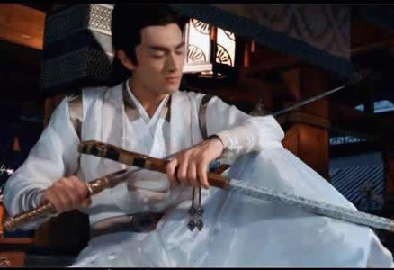 第一章　为救心上人秦鸥愿娶他人　幸得神医救冷兰死里得生