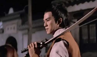 第一章　孤凤行